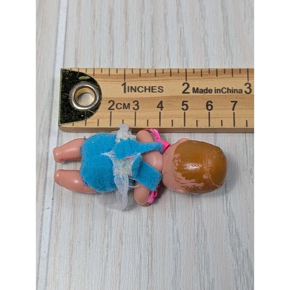 Mattel Barbie Happy Family Baby Krissy Vintage blue pink brown hair used